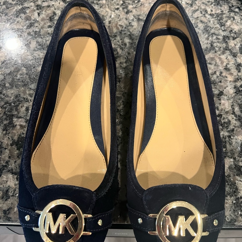 Michael Kors Navy and Gold Flats